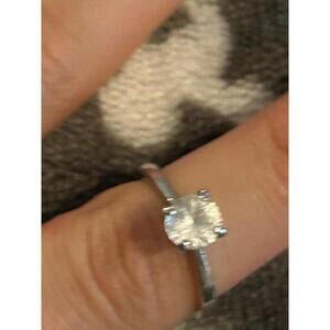 Sterling size 6 z220 ring jewlery